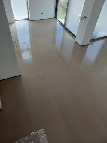 nivelizace podlah pod laminátové podlahy Egger  80m2