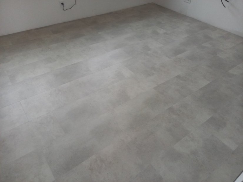 SPC FLOOR CONCEPT CEMENT LIGHT GRAY, click vč. podložky 1,5mm